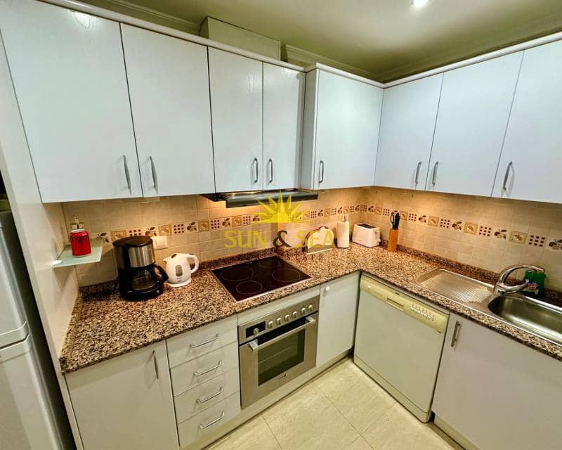 3 quarto Apartamento para arrendar em Daya Nueva com piscina - 950 € (Ref: 9787954)