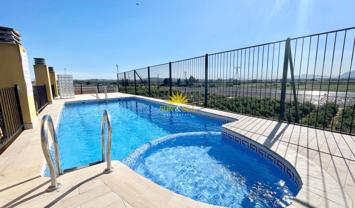 2 bedroom Apartment for rent in Daya Nueva with pool - € 900 (Ref: 9787954)