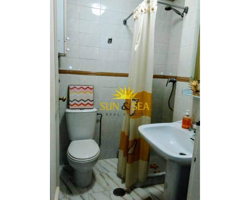 3 soverom Leilighet til leie i Torrevieja - € 1 400 (Ref: 9789430)