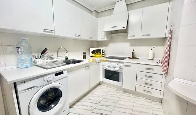 3 bedroom Apartment for rent in Las Piscinas Naturales, Torrevieja - € 1,350 (Ref: 9789430)