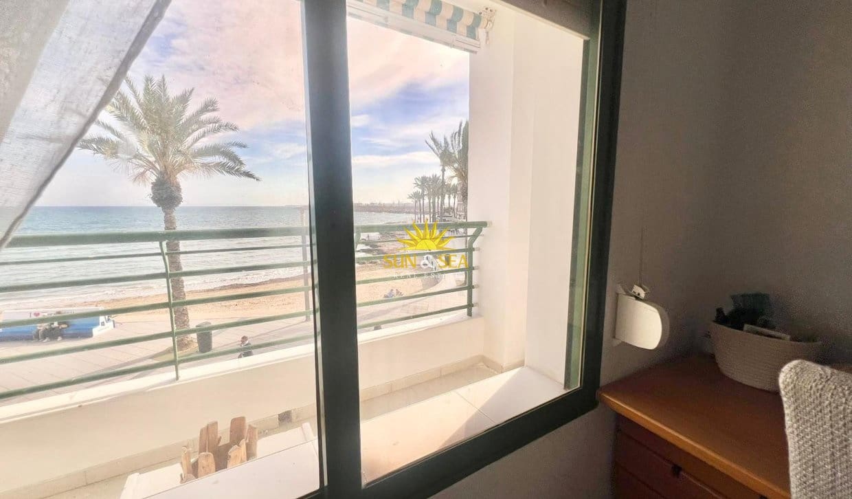 3 soveværelse Lejlighed til leje i Torrevieja - € 1.350 (Ref: 9789430)