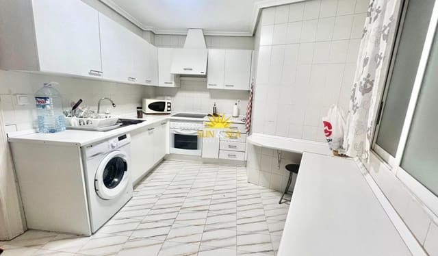 3 bedroom Apartment for rent in Las Piscinas Naturales, Torrevieja - € 1,350 (Ref: 9789430)