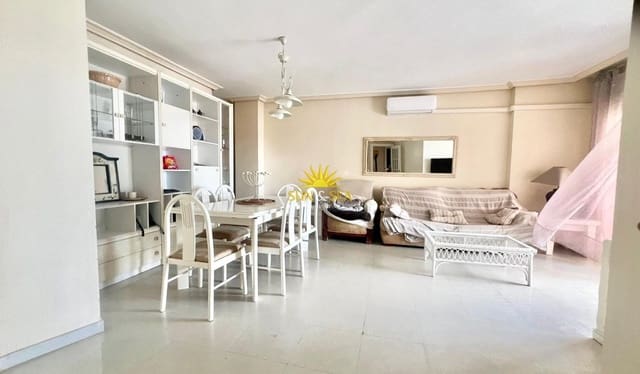 3 bedroom Apartment for rent in Las Piscinas Naturales, Torrevieja - € 1,350 (Ref: 9789430)