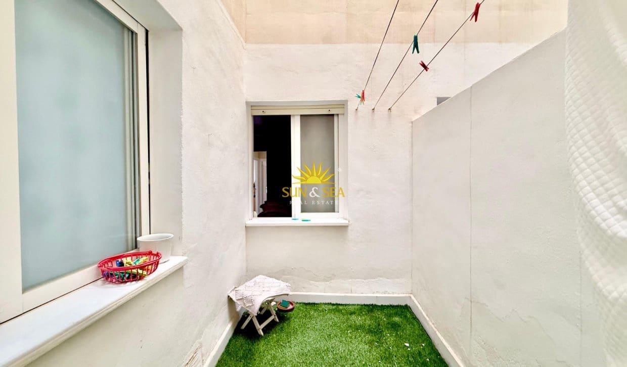 3 camera da letto Appartamento da affittare in Torrevieja con garage - 1.350 € (Rif: 9789430)
