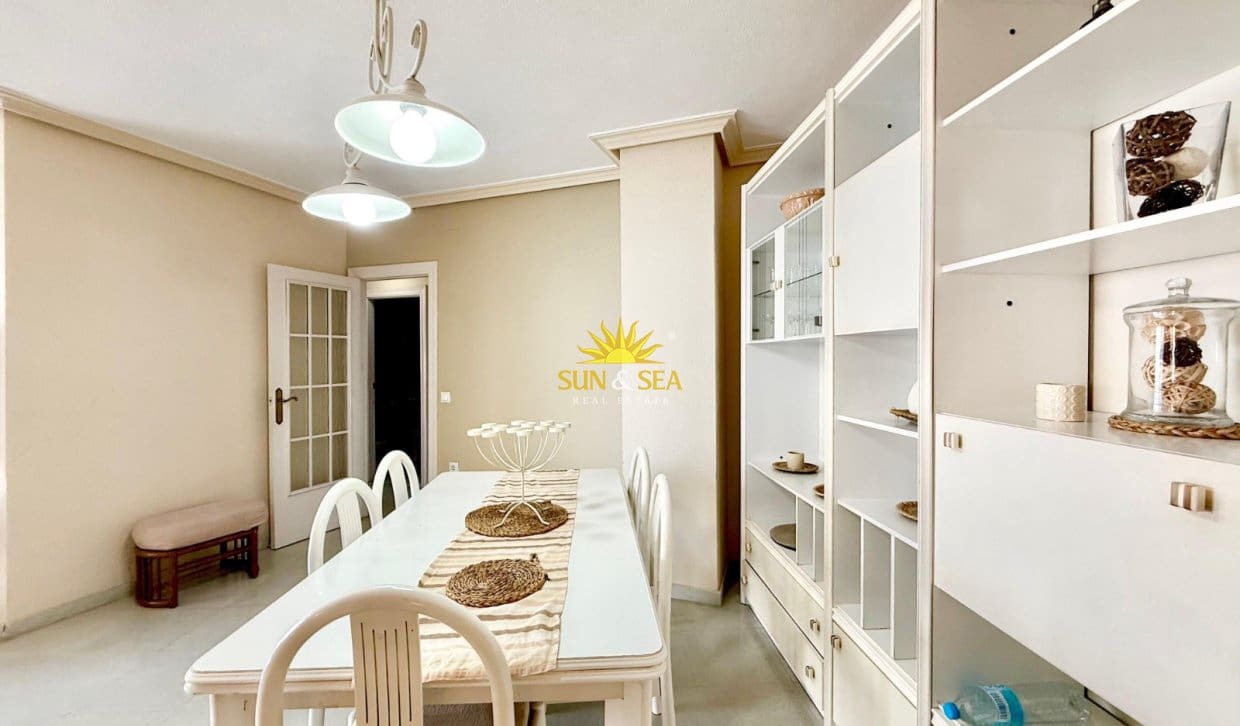 3 camera da letto Appartamento da affittare in Torrevieja con garage - 1.350 € (Rif: 9789430)