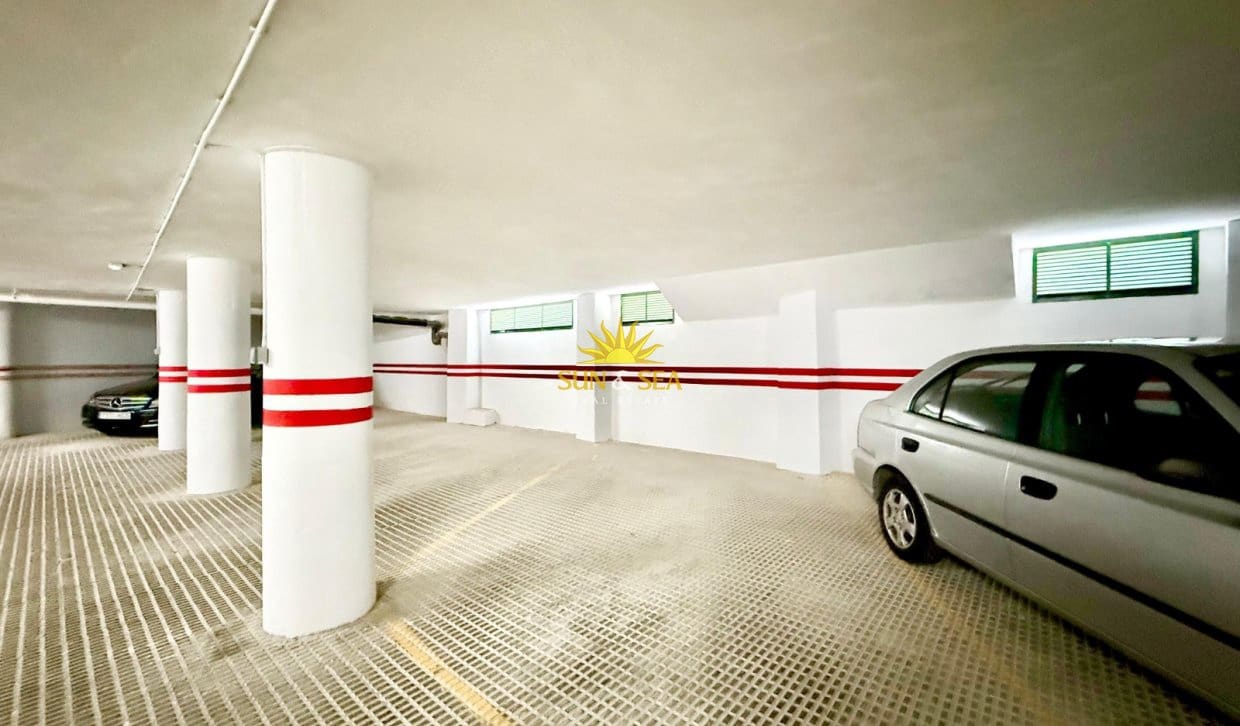3 camera da letto Appartamento da affittare in Torrevieja con garage - 1.350 € (Rif: 9789430)