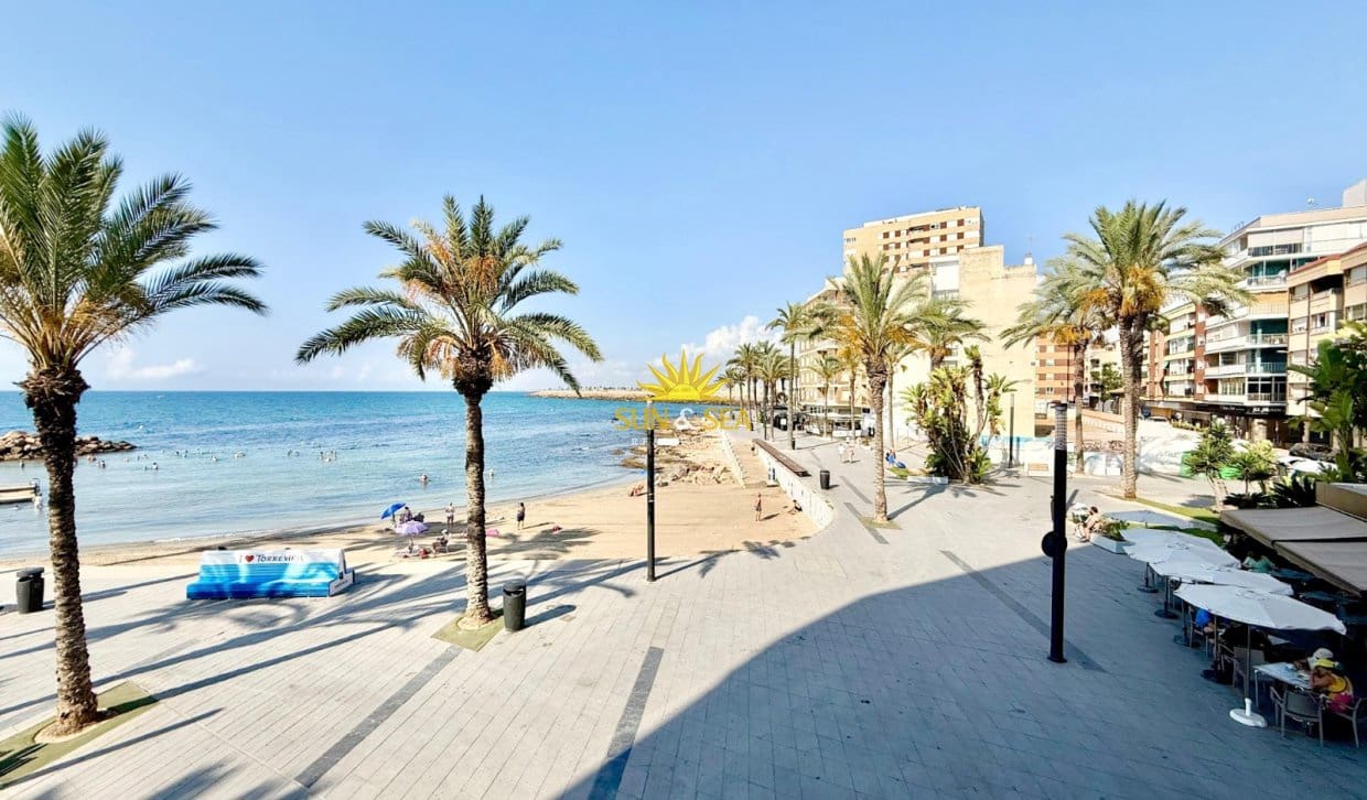 3 camera da letto Appartamento da affittare in Torrevieja con garage - 1.350 € (Rif: 9789430)