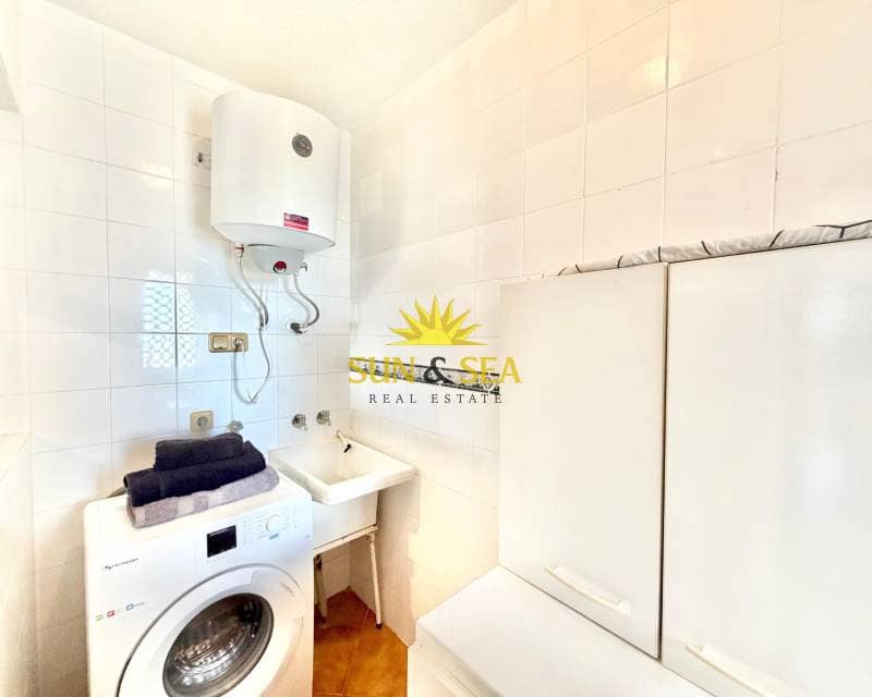 2 soveværelse Lejlighed til salg i Orihuela Costa med swimmingpool - € 205.000 (Ref: 9793477)