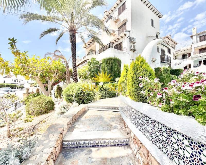 2 soveværelse Lejlighed til salg i Orihuela Costa med swimmingpool - € 205.000 (Ref: 9793477)