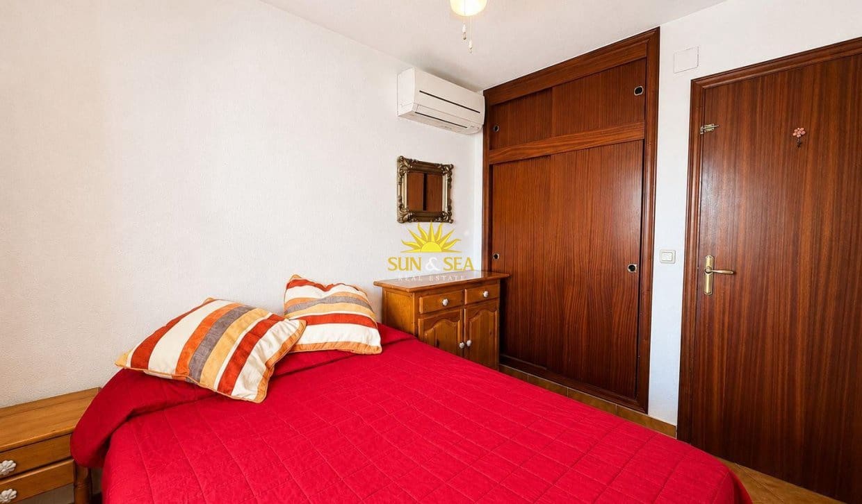 2 quarto Apartamento para venda em Orihuela Costa com piscina - 205 000 € (Ref: 9793477)