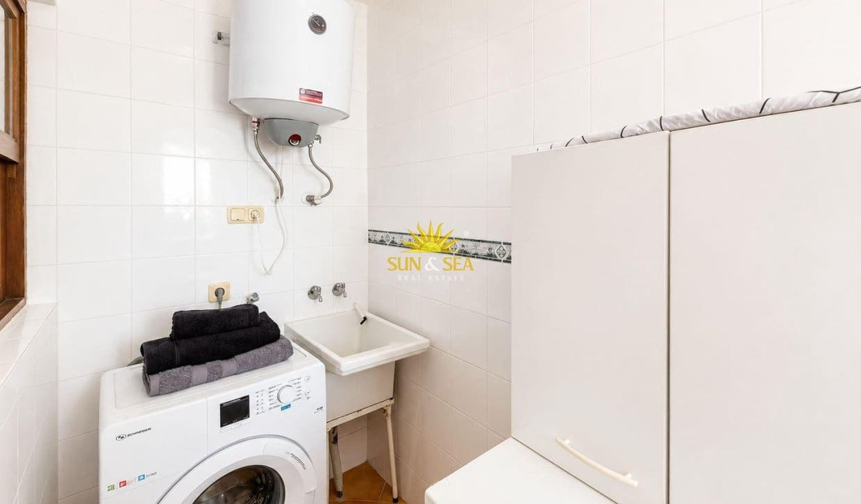 2 quarto Apartamento para venda em Orihuela Costa com piscina - 205 000 € (Ref: 9793477)
