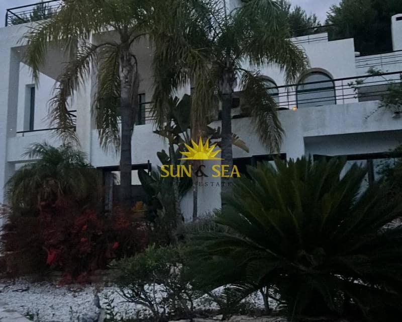 Villa/Maison de 4 chambres à louer à Altea avec piscine - 5 650 € (Ref: 9793479)