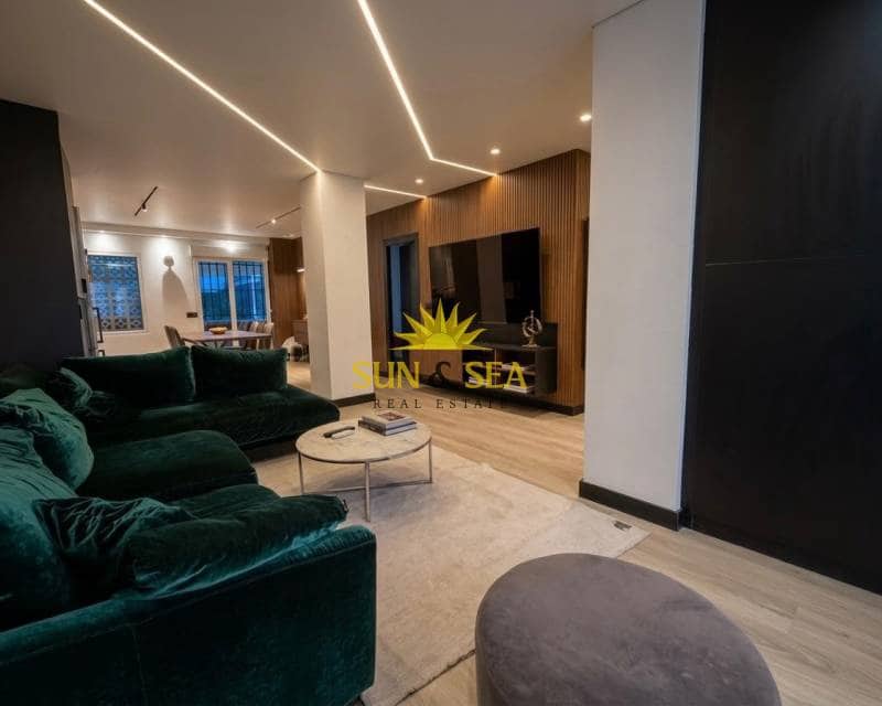 2 soveværelse Lejlighed til leje i Torrevieja - € 1.500 (Ref: 9793654)