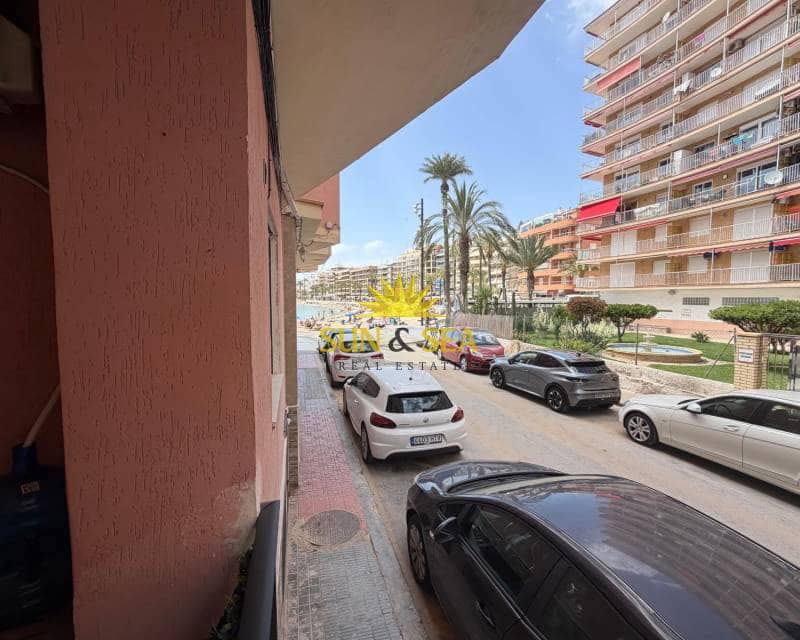 2 soveværelse Lejlighed til leje i Torrevieja - € 1.500 (Ref: 9793654)