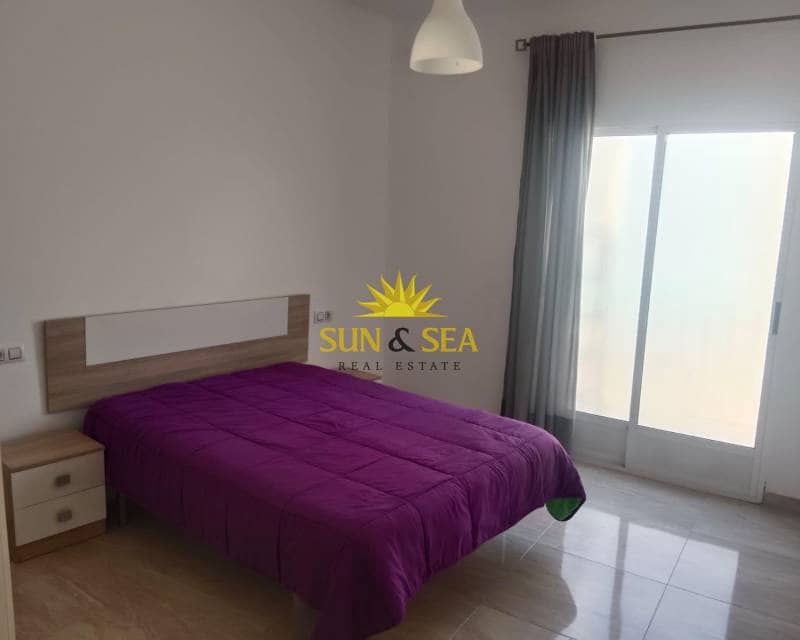 2 slaapkamer Appartement te huur in Cartagena met garage - € 700 (Ref: 9795081)