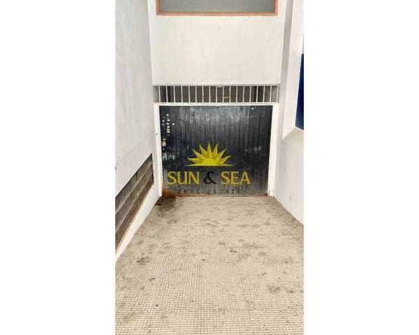 Garage for rent in Avenida Habaneras - Curva de Palangre, Torrevieja - € 100 (Ref: 9795325)