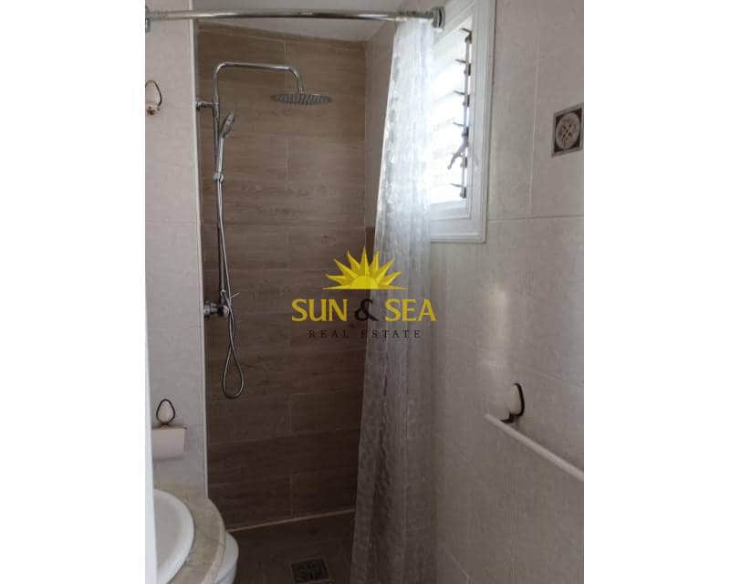 3 soveværelse Lejlighed til leje i Ciudad Quesada med garage - € 900 (Ref: 9795326)