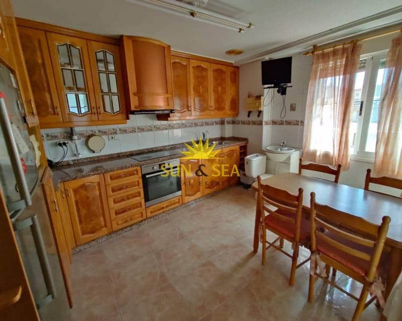 3 soveværelse Lejlighed til leje i Ciudad Quesada med garage - € 900 (Ref: 9795326)