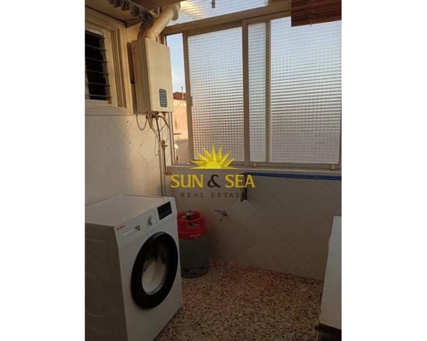 3 soveværelse Lejlighed til leje i Ciudad Quesada, Rojales med garage - € 900 (Ref: 9795326)