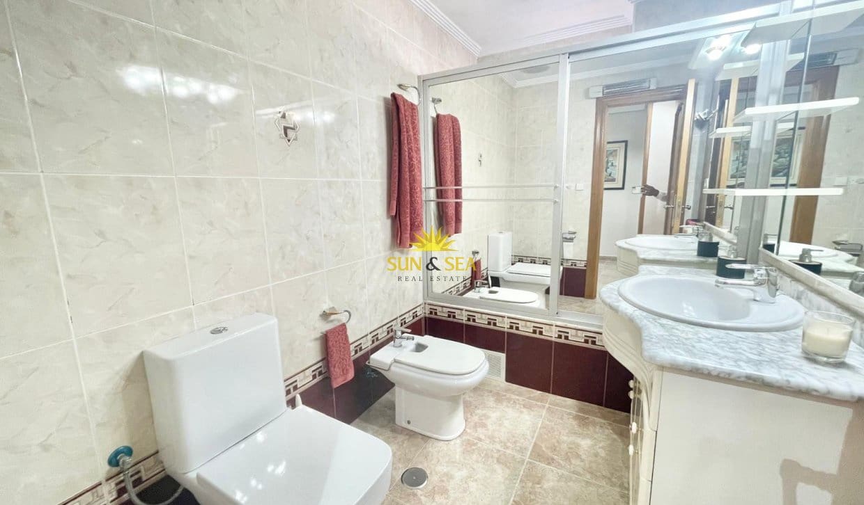 Apartamento de 3 habitaciones en Ciudad Quesada en alquiler vacacional - 750 € (Ref: 9795326)