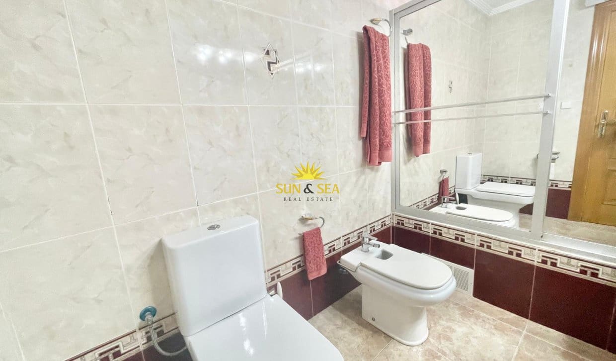 Apartamento de 3 habitaciones en Ciudad Quesada en alquiler vacacional - 750 € (Ref: 9795326)