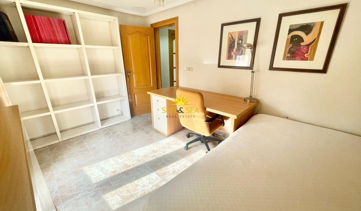 Apartamento de 3 habitaciones en Ciudad Quesada en alquiler vacacional - 750 € (Ref: 9795326)