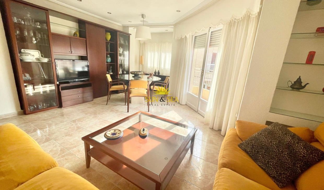 Apartamento de 3 habitaciones en Ciudad Quesada en alquiler vacacional - 750 € (Ref: 9795326)