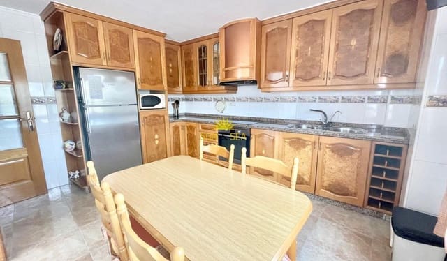3 quarto Apartamento para arrendar em Ciudad Quesada, Rojales com garagem - 900 € (Ref: 9795326)
