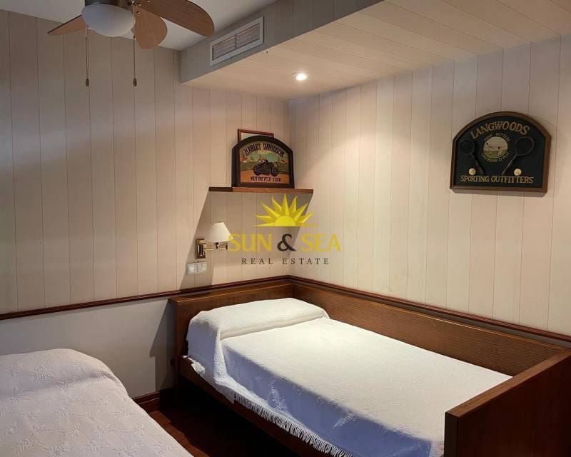 6 Zimmer Villa zu vermieten in Benidorm mit Pool Garage - 5.500 € (Ref: 9795327)