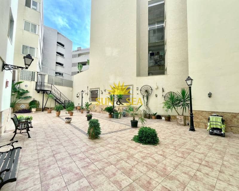 1 soveværelse Lejlighed til salg i Torrevieja - € 140.000 (Ref: 9797465)