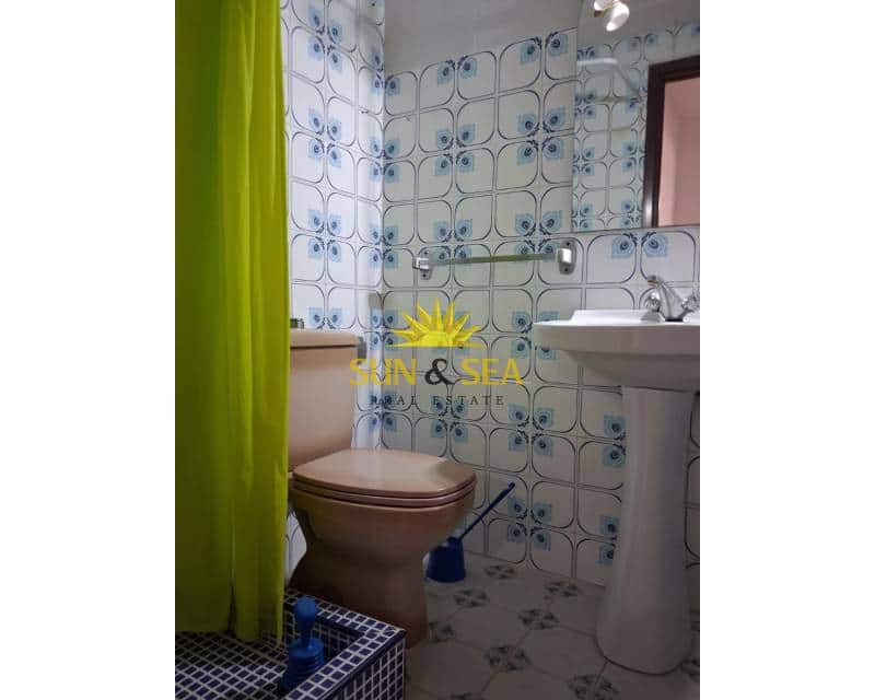 3 soveværelse Lejlighed til salg i Los Alcazares med garage - € 132.000 (Ref: 9798172)