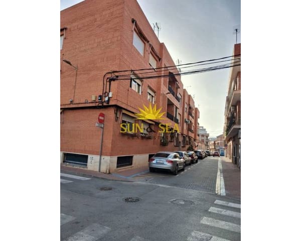 3 soveværelse Lejlighed til salg i Centro, Los Alcázares med garage - € 132.000 (Ref: 9798172)