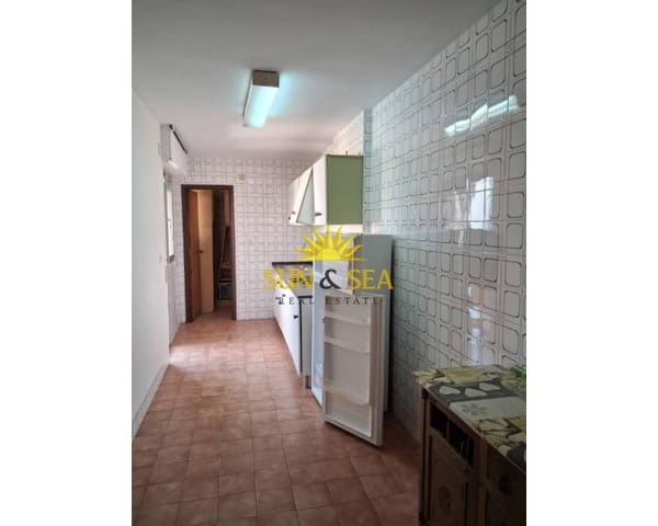 3 soveværelse Lejlighed til salg i Centro, Los Alcázares med garage - € 132.000 (Ref: 9798172)