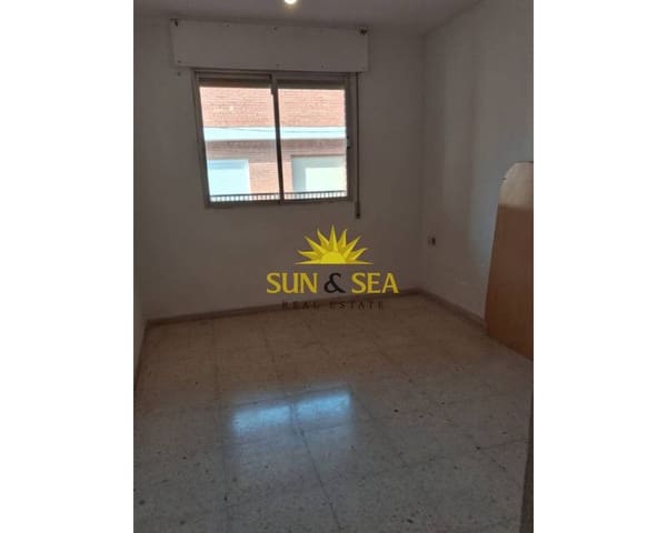 3 soveværelse Lejlighed til salg i Centro, Los Alcázares med garage - € 132.000 (Ref: 9798172)