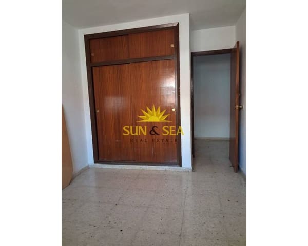 3 soveværelse Lejlighed til salg i Centro, Los Alcázares med garage - € 132.000 (Ref: 9798172)