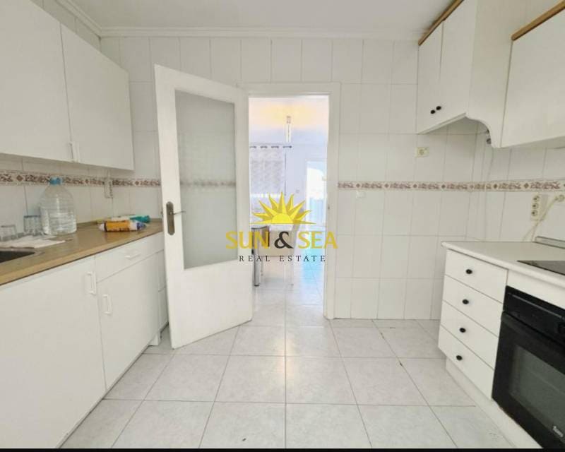 2 bedroom Townhouse for sale in Torrevieja - € 167,000 (Ref: 9798312)