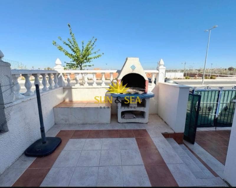 2 bedroom Townhouse for sale in Torrevieja - € 167,000 (Ref: 9798312)
