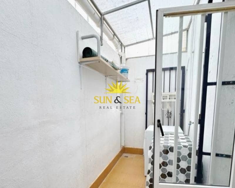 2 bedroom Townhouse for sale in Torrevieja - € 167,000 (Ref: 9798312)