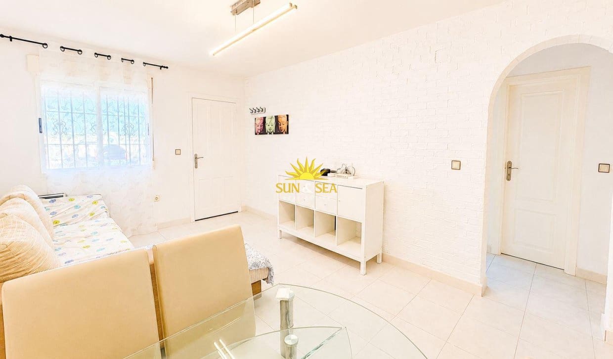 2 camera da letto Casa in vendita in Torrevieja - 135.000 € (Rif: 9798312)
