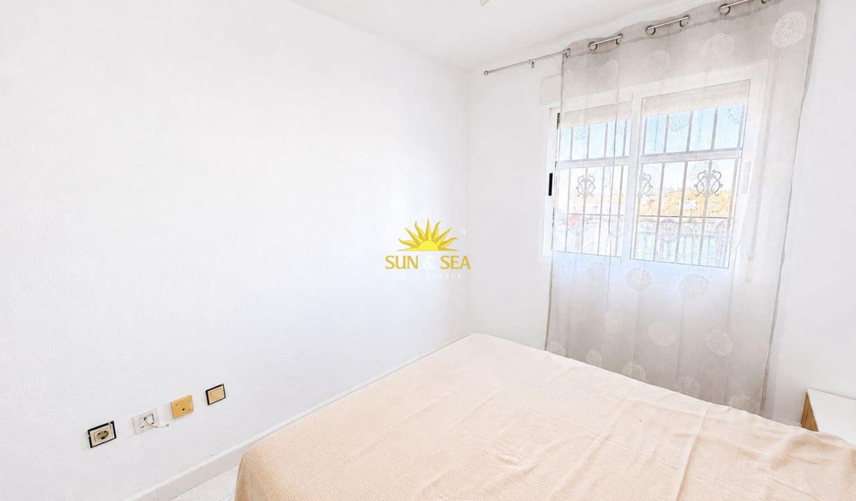 2 camera da letto Casa in vendita in Torrevieja - 135.000 € (Rif: 9798312)