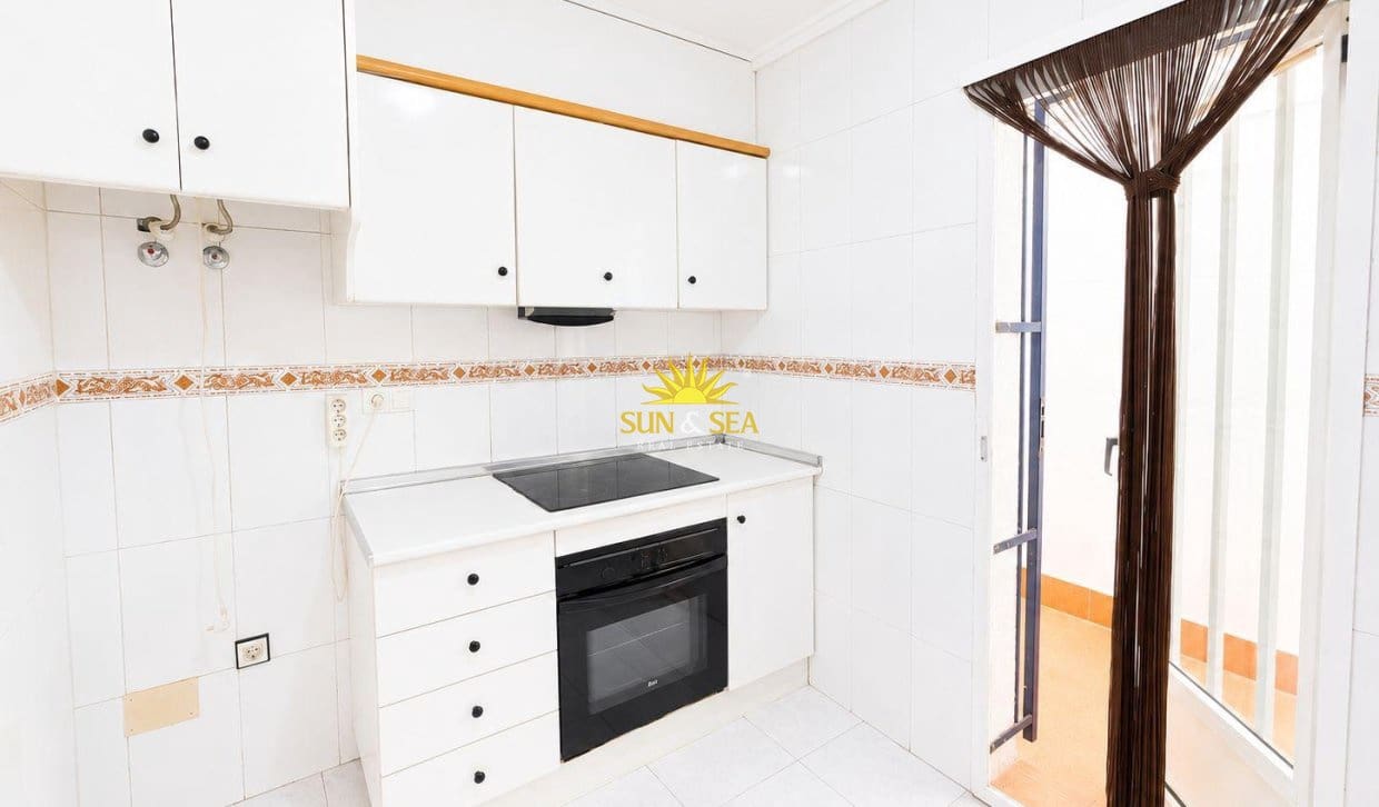 2 camera da letto Casa in vendita in Torrevieja - 135.000 € (Rif: 9798312)