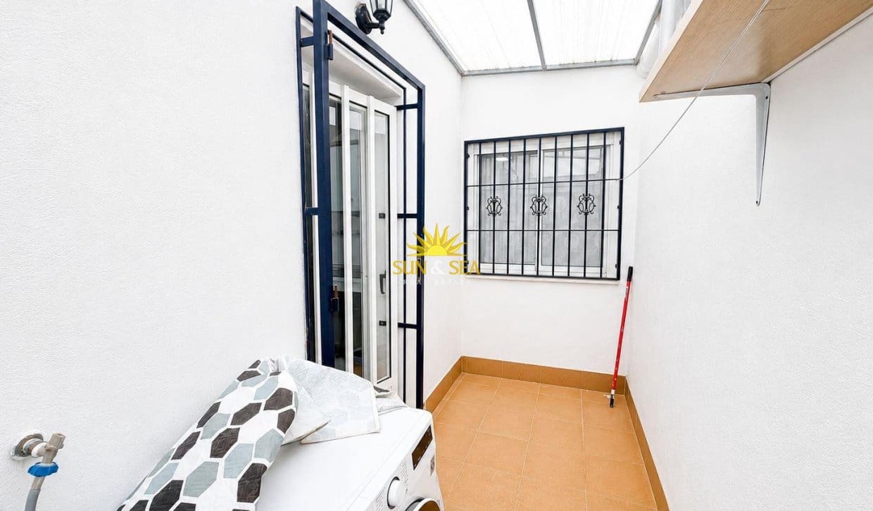 2 camera da letto Casa in vendita in Torrevieja - 135.000 € (Rif: 9798312)