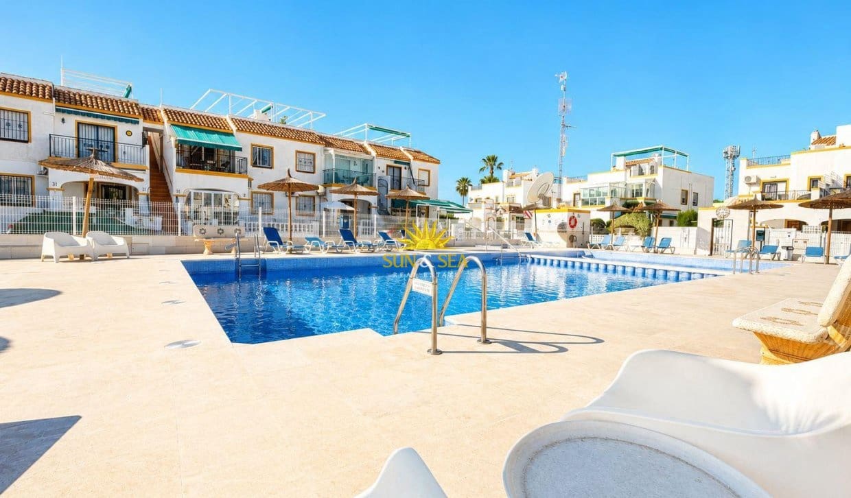 2 camera da letto Casa in vendita in Torrevieja - 135.000 € (Rif: 9798312)