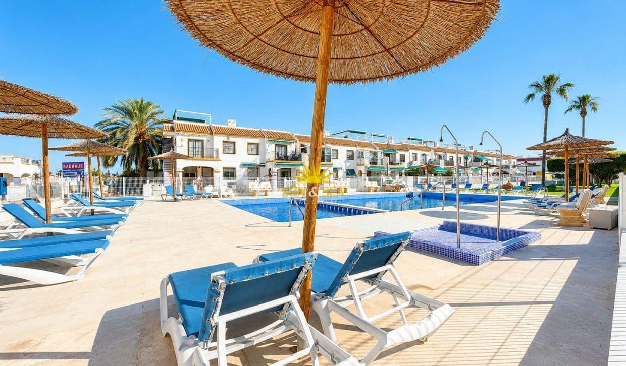 2 camera da letto Casa in vendita in Torrevieja - 135.000 € (Rif: 9798312)