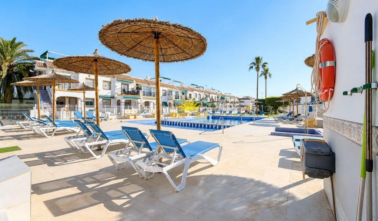 2 camera da letto Casa in vendita in Torrevieja - 135.000 € (Rif: 9798312)