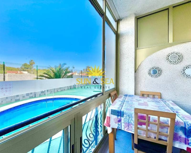1 soveværelse Lejlighed til leje i Torrevieja med swimmingpool - € 650 (Ref: 9798313)