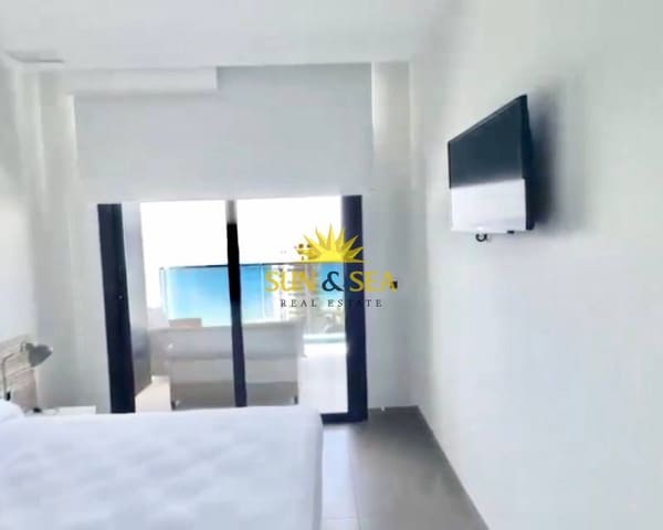 2 bedroom Apartment for rent in Playa Poniente, Benidorm with pool - € 2,000 (Ref: 9798485)