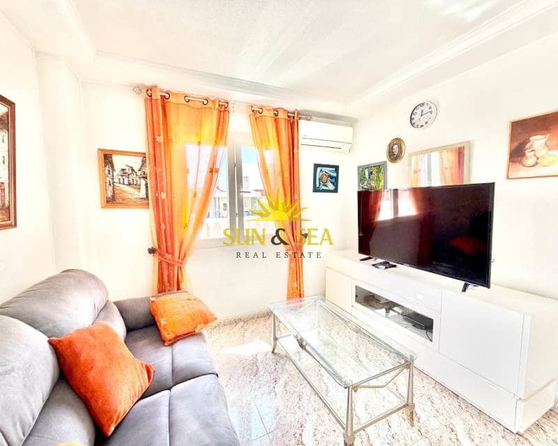 Ático de 3 habitaciones en Torrevieja en venta - 260.000 € (Ref: 9802958)