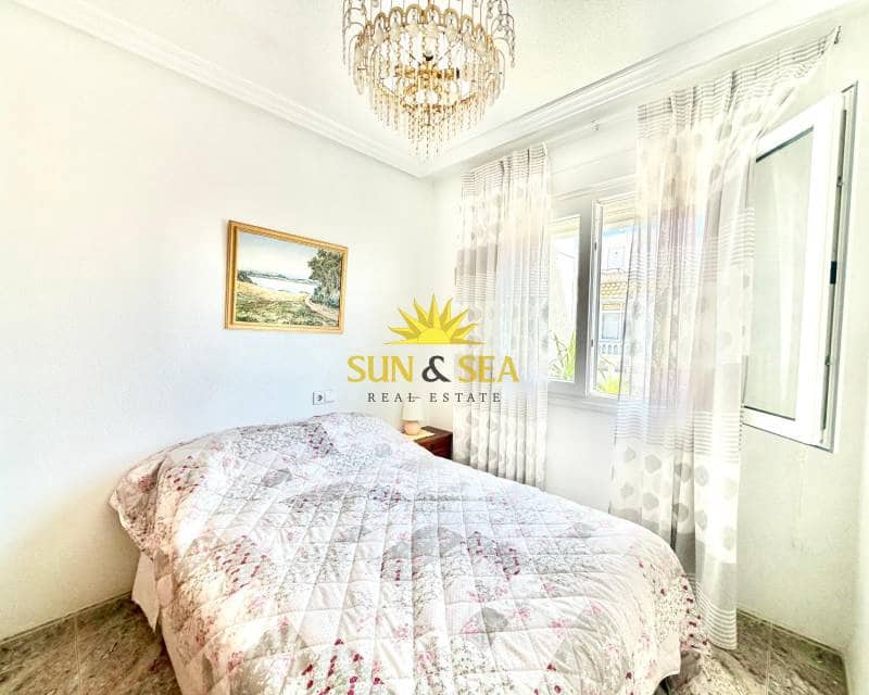 Ático de 3 habitaciones en Torrevieja en venta - 260.000 € (Ref: 9802958)