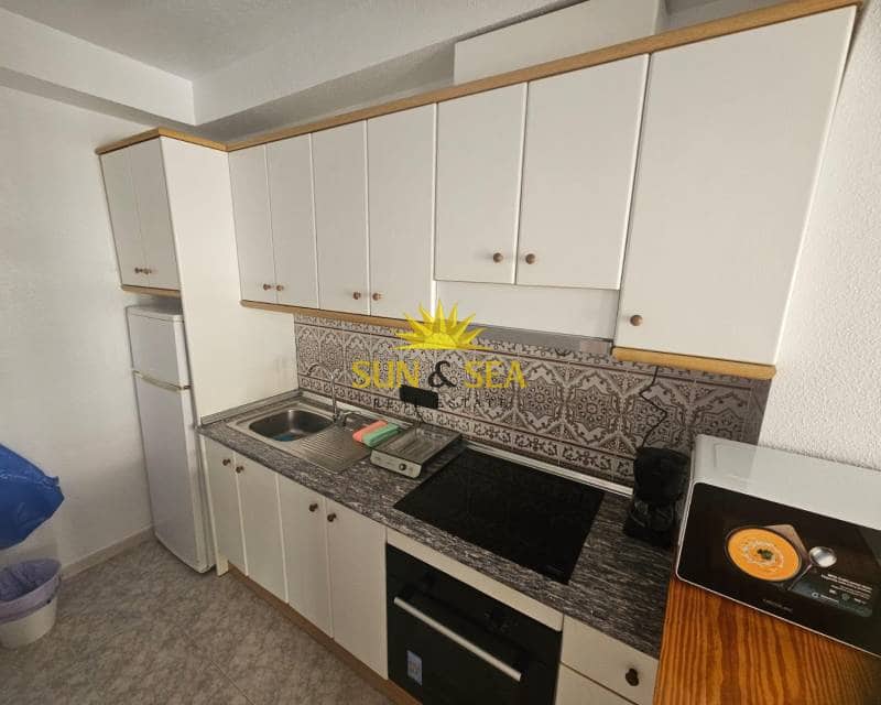 2 makuuhuone Huoneisto myytävänä paikassa Orihuela Costa mukana uima-altaan - 185 000 € (Ref: 9805437)